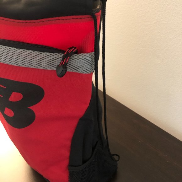 NEW New Balance Heavy Duty Canvas Cinch Sack Zip Compartment 2 Bottle Holders - Picture 2 of 2